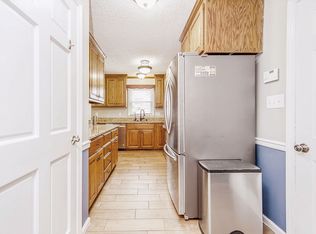 7641 Trappers Rd, Fayetteville, NC 28311