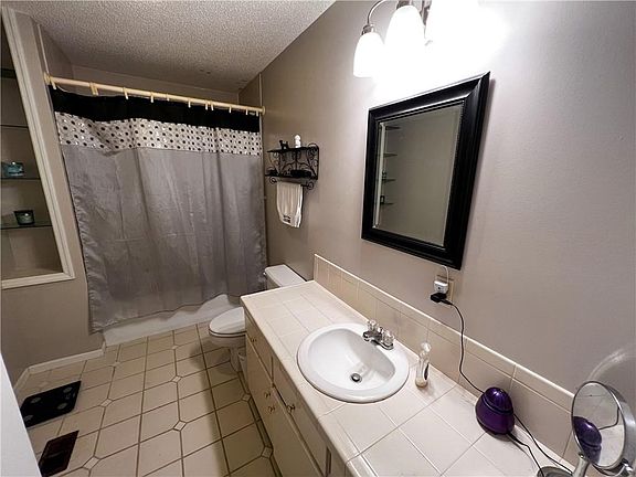 2nd image of 550 Lee Road 118