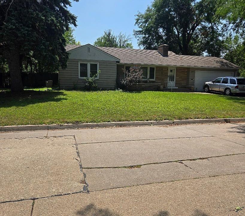 1st image of 1829 Phelps Ave