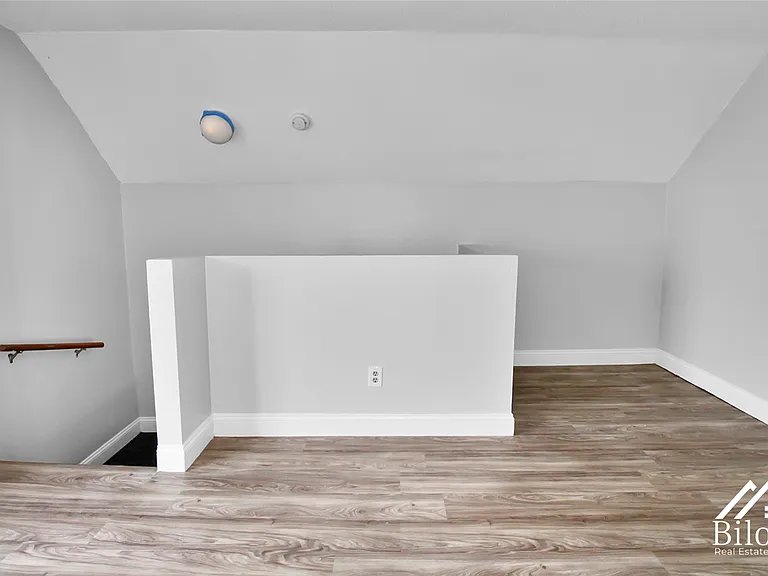 859 Pine Street — Photo 50