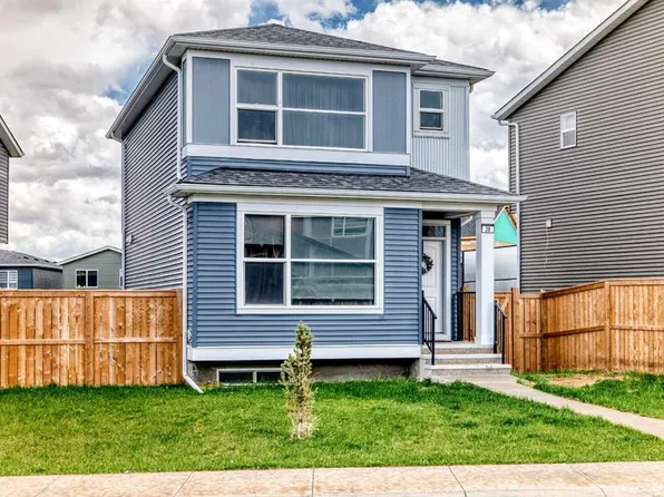 36 Howse Hts NE, Calgary, AB T3P 1P1