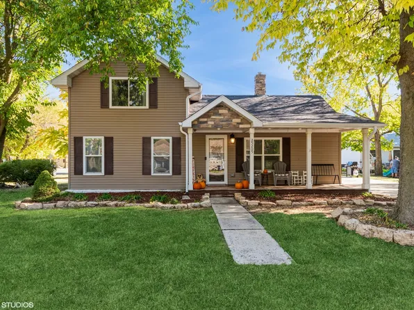 25205 S Canal St, Channahon, IL 60410