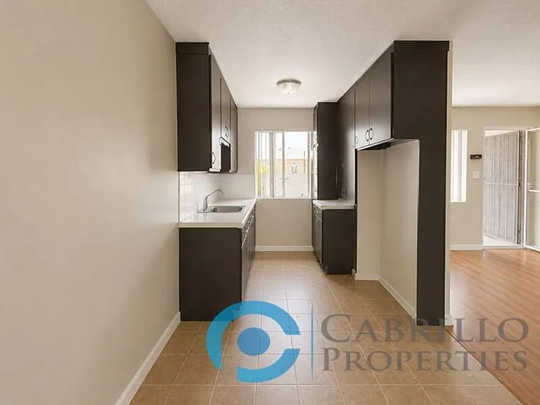 3522 Madison Ave #6 — Photo 8