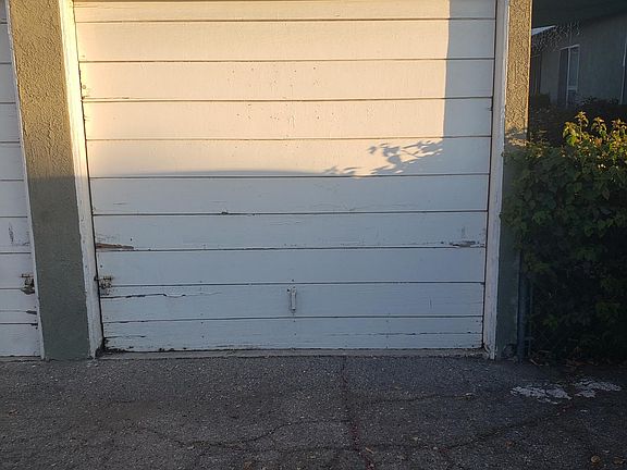 5th image of 259 E Center St #263