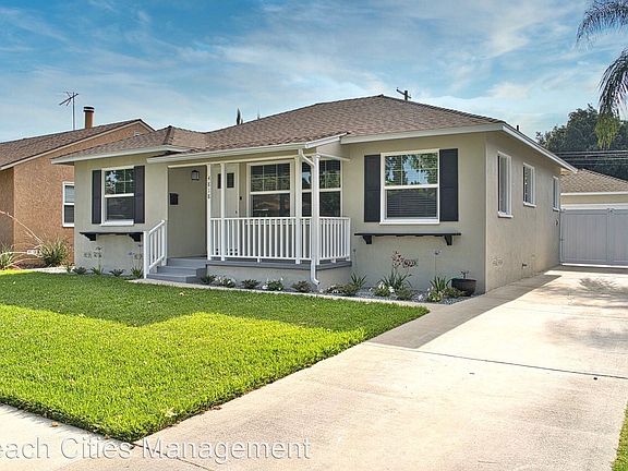 2nd image of 4818 Lorelei Ave