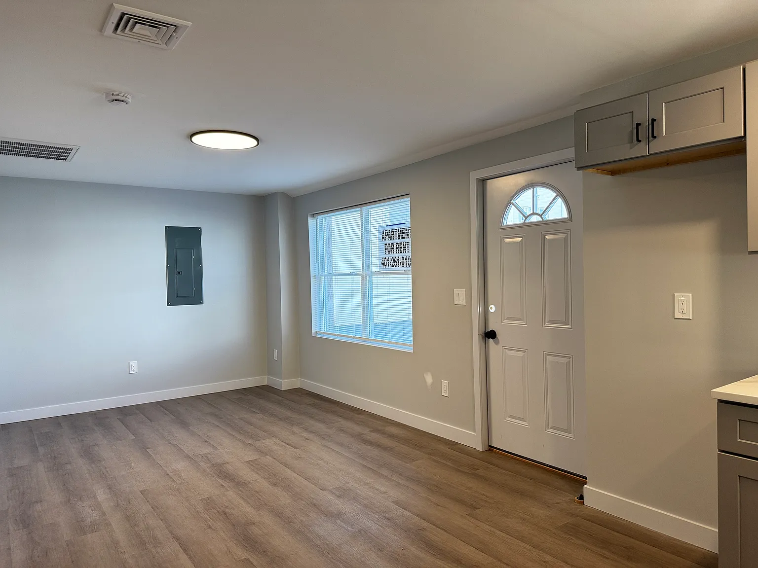1 bed, 750 sqft, $1,700 — Photo 4