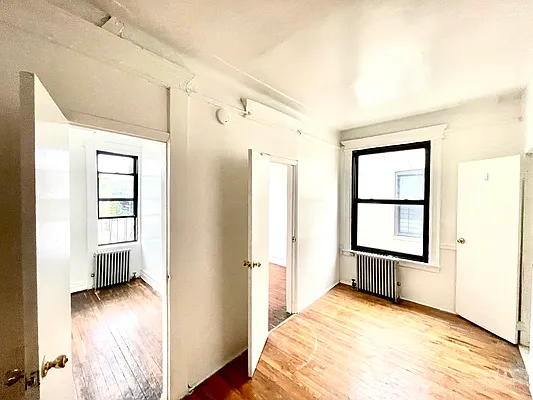 Rented by Pear NYC LLC | media 32