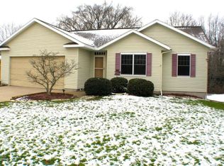 210 152nd Ave, Holland, MI 49424