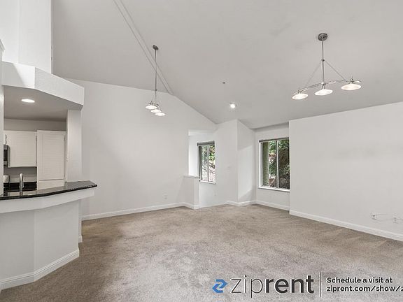 5th image of 527 Quailbrook Ct