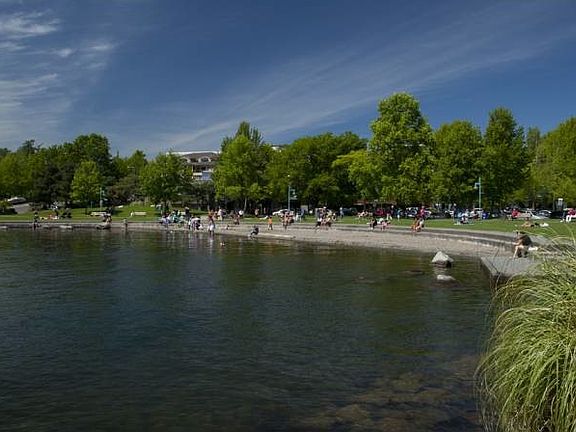 Kirkland waterfront is just 6 blocks from the community!