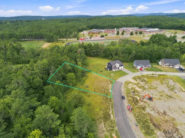 98 Fieldstone Drive, Augusta, ME 04330