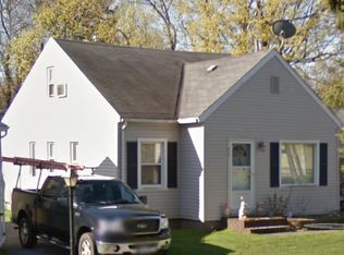 869 Whitlock Rd, Rochester, NY 14609