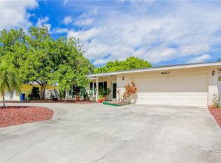 9211 Kingston Rd, Bradenton, FL 34210