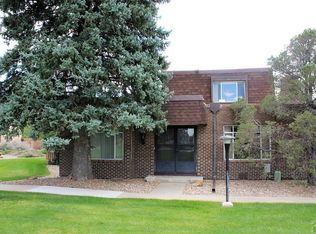 8 Villa Dr, Pueblo, CO 81001