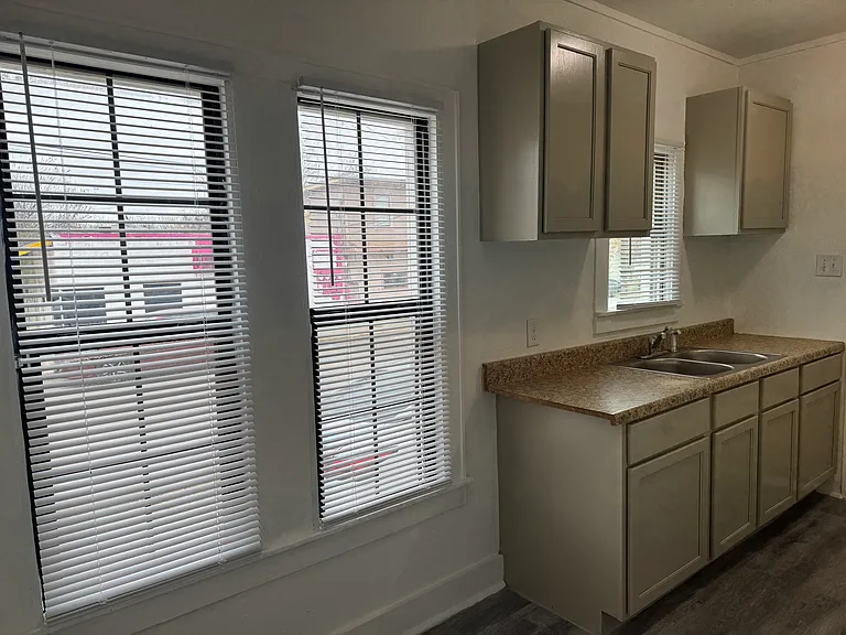 2202 Cincinnati Ave #2202 — Photo 4