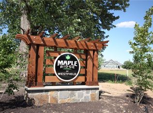 15335 Maple Ridge Dr, Carmel, IN 46033