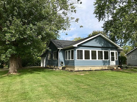 2nd image of 108 Plaza Dr