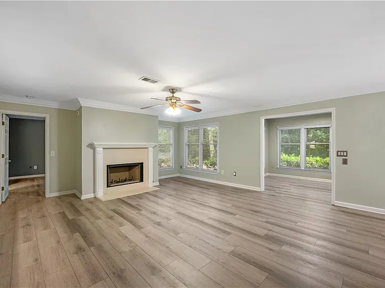 601 Abingdon Way — Photo 5