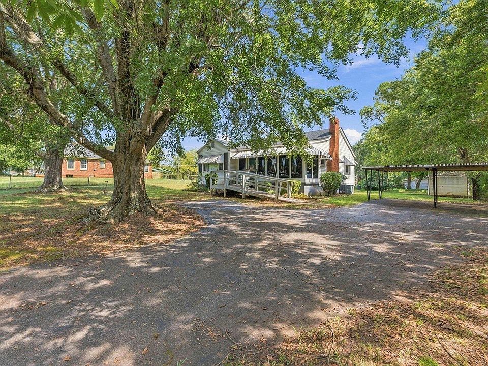 1st image of 311 Robinson Dr