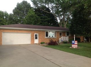 880 S Bradfordton Rd, Springfield, IL 62711