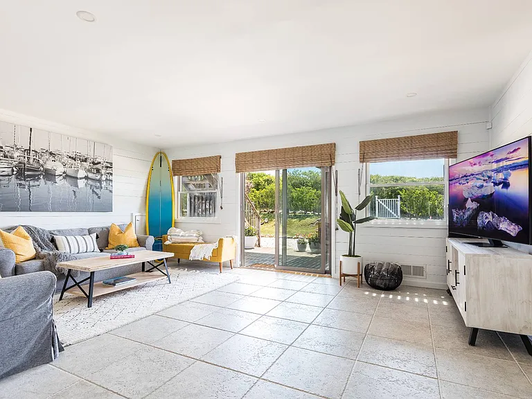 627 Old Montauk Hwy — Photo 11