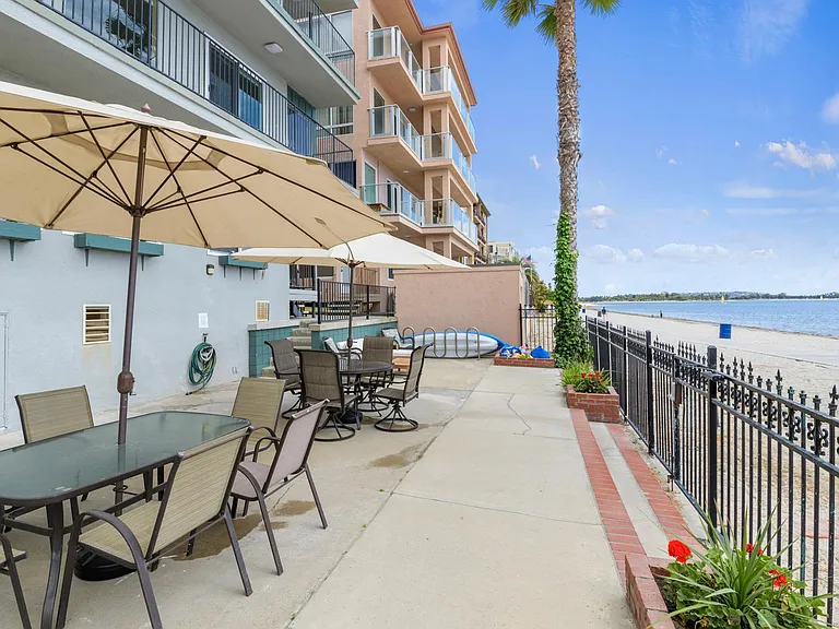 3810 Riviera Dr #1 — Photo 11