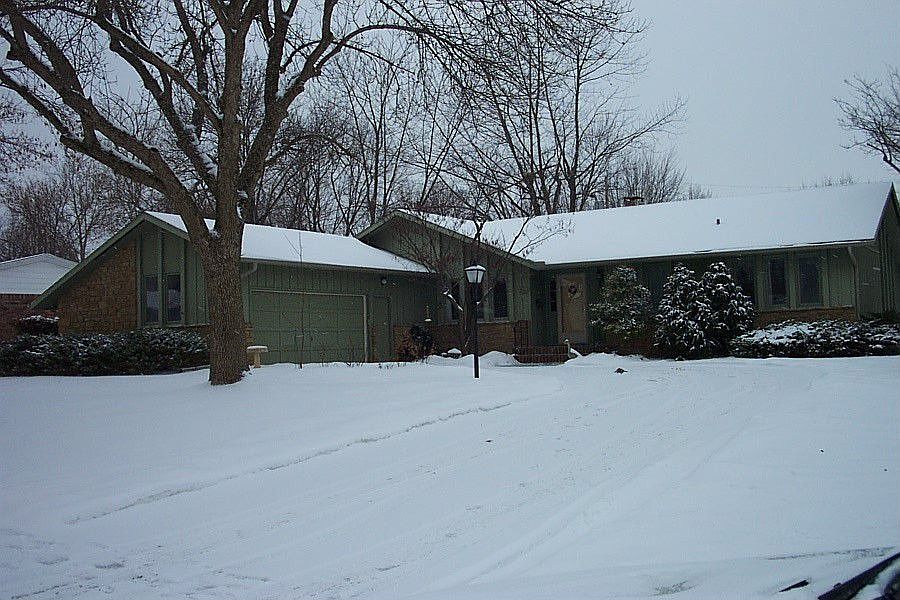 1st image of 2863 Ashland St