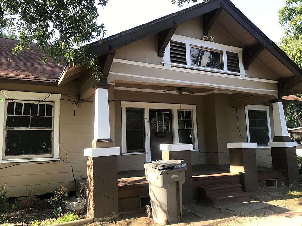 1st image of 715 Ellis Ave