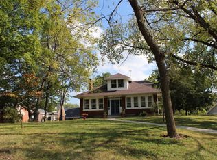 1019 Moreau Dr, Jefferson City, MO 65101