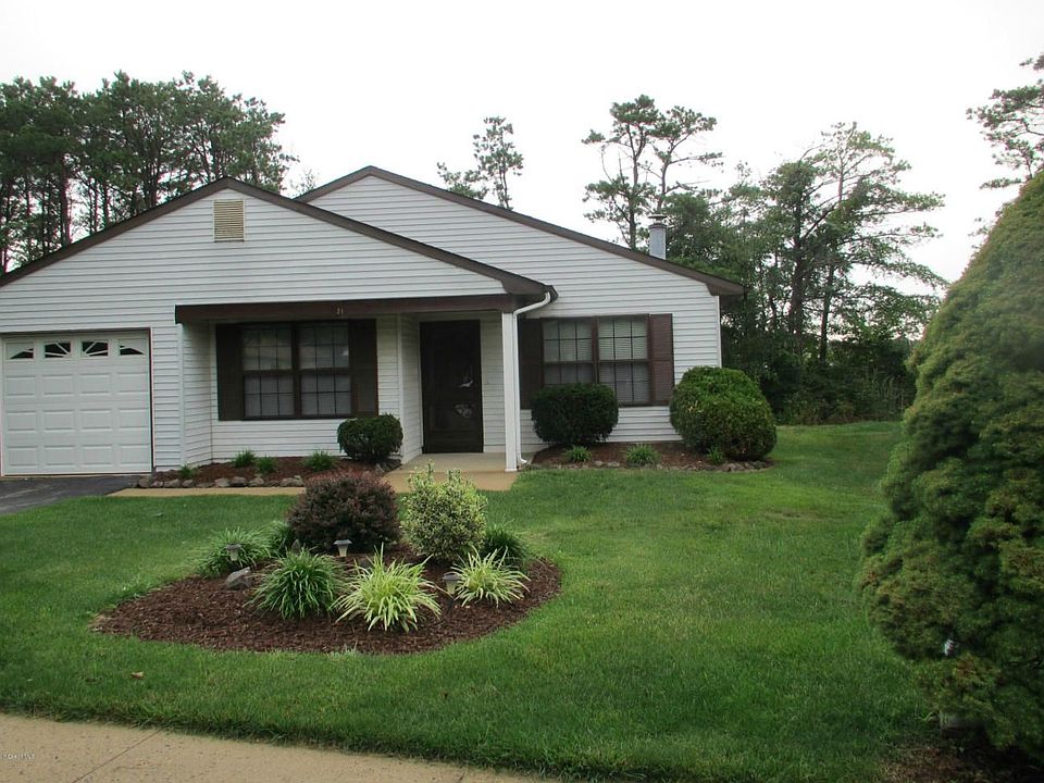 For Sale: 31 Nautilus Drive, Brick, NJ 08723