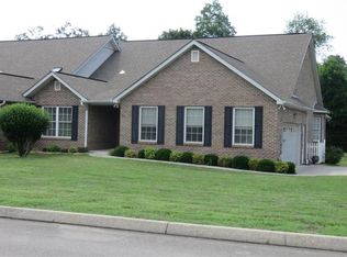 150 Hidden Oaks Ln, Lenoir City, TN 37772