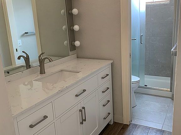 Master bath with shower