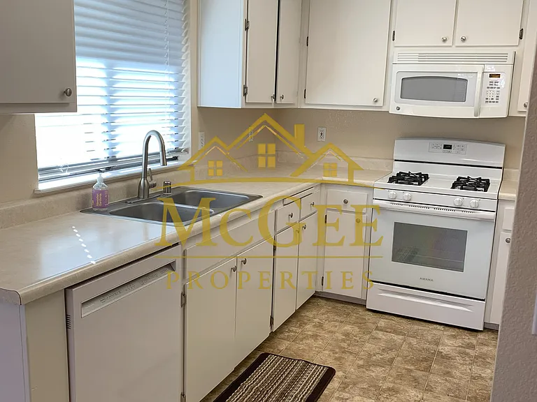 881 Spaniel Dr — Photo 6