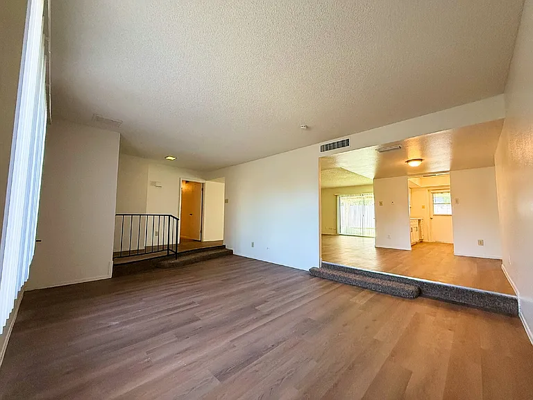 5208 W Calavar Rd — Photo 7