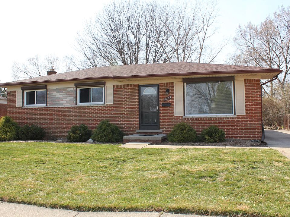 1st image of 2239 Camilla Dr