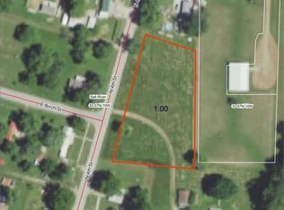 301 N 4th St, Shelbina, MO 63468