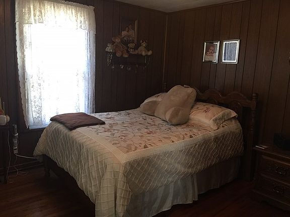 3rd image of 1328 W Dante Holw