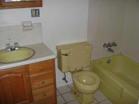 4th image of 5213 Weigold Ct