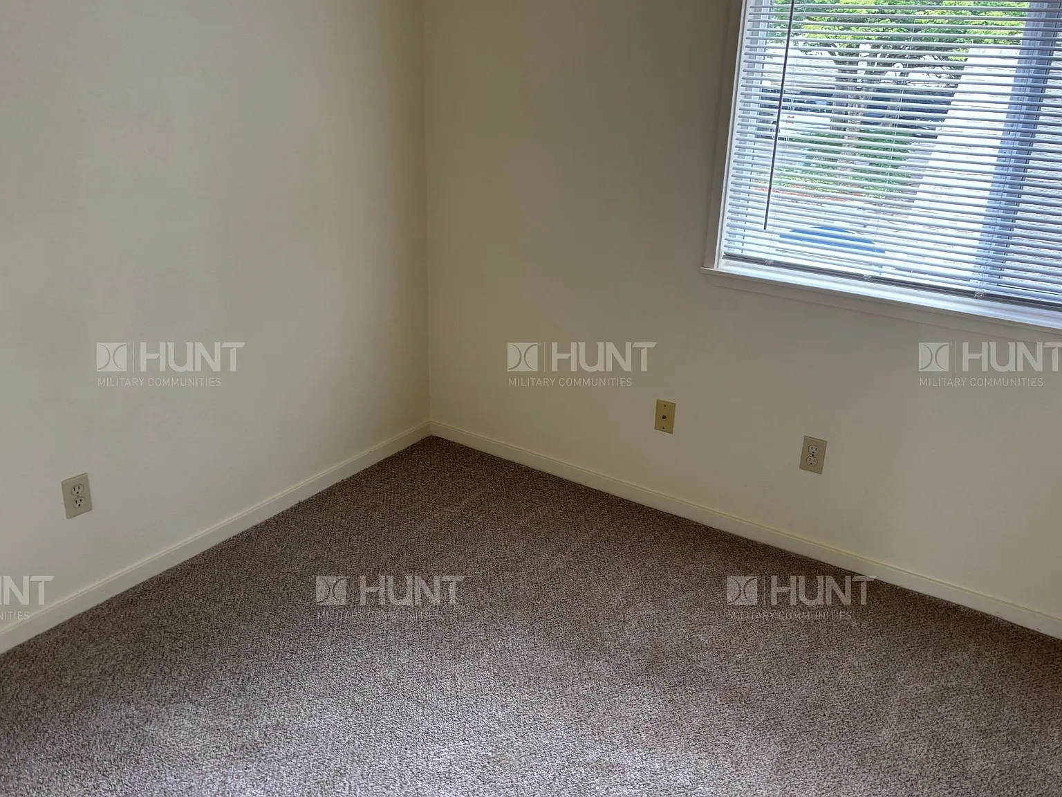 4 bed, 2.5 bath, 1379 sqft, $2,971 — Photo 4