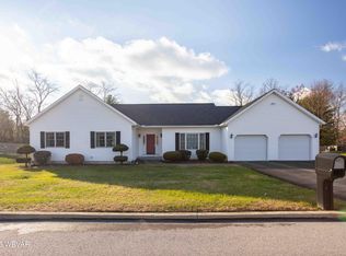 1922 Ridge Crest Cir, Montoursville, PA 17754