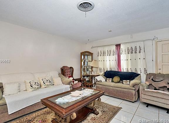 3rd image of 4270 NW 49th Ave