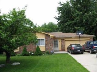 20911 Secluded Ln, Southfield, MI 48075