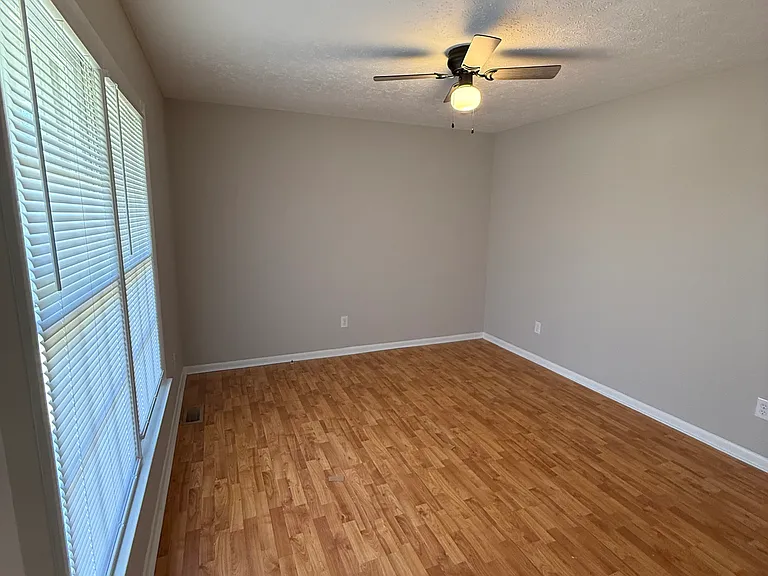6708 Seaford Dr — Photo 7