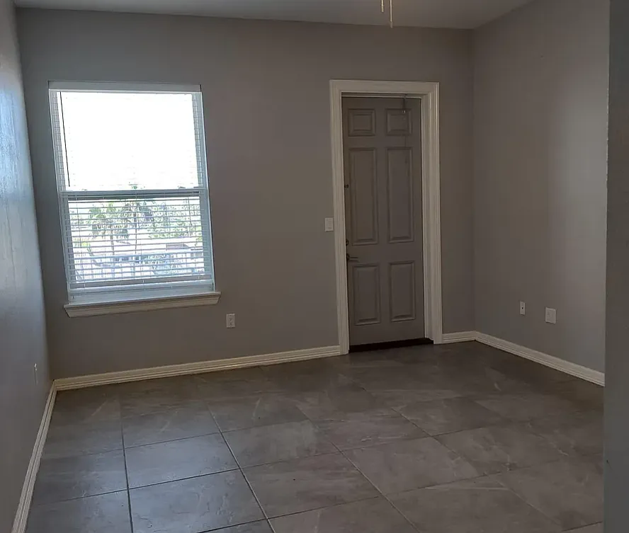 3 bed, 1600 sqft, $2,799 — Photo 3