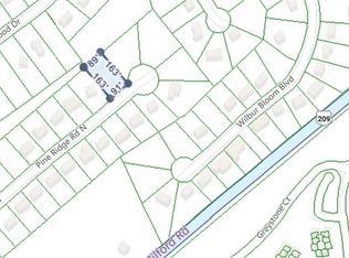 75 Pine Dr, East Stroudsburg, PA 18302