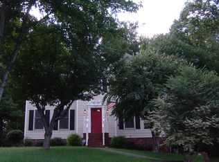 2097 Pembrooke Forest Dr, Winston Salem, NC 27106