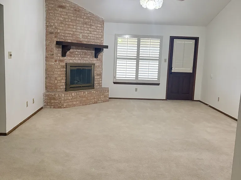 315 Partnership Rd — Photo 15