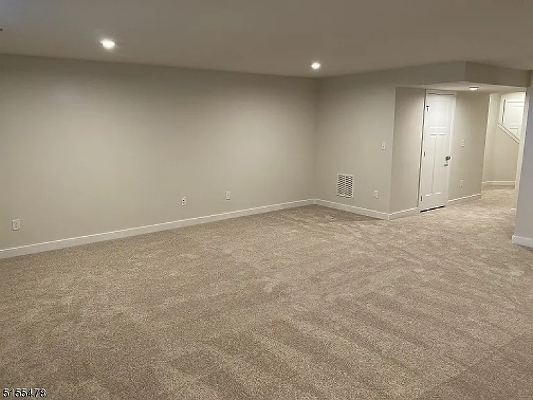 25 Cypress Ln — Photo 6