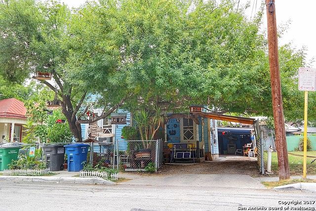 1st image of 129 Dashiell St