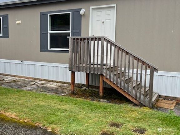 4th image of 12721 142nd Avenue Ct E